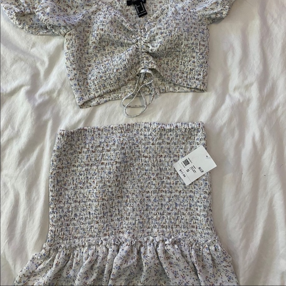 SOLD: Floral matching set NWT skirt and shirt - Picture 2 of 3